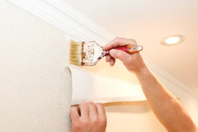 Pose de papier peint à Dromesnil — revêtements muraux et toiles de verre